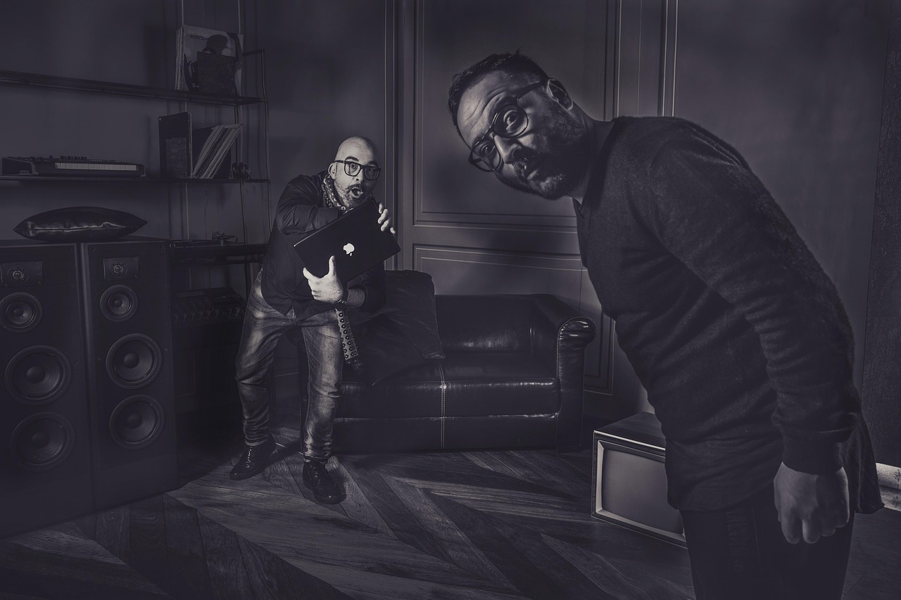 英雄联盟电竞经理:hi工作app详情下载教程